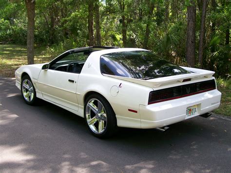 Pic Request 1982 1990 All White Trans Ams Third Generation F Body