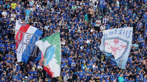 El Color Azul Se Apodera Del Estadio Ol Mpico Atat Rk Para La Final De