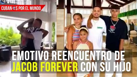 Así fue el emotivo reencuentro de Jacob Forever con su hijo en Punta