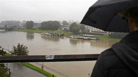 Huragan Ophelia Zbli A Si Do Europy Silny Wiatr W Polsce Wiadomo Ci