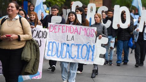 Neuquén Podría Declarar A La Educación Como Servicio Esencial Los