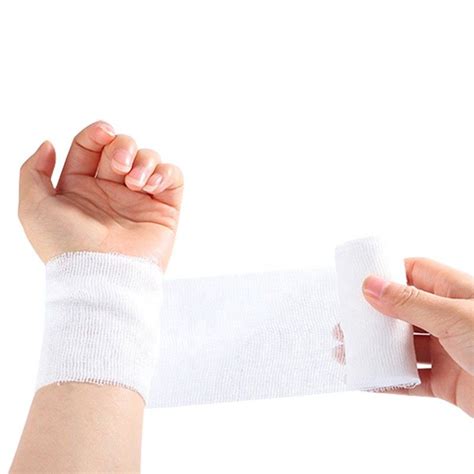 Sterile Gauze Pads And Medical Tape Comfortable 100 Cotton Fda Approved