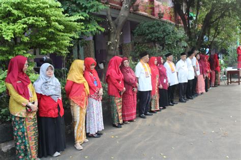 Acara Pelepasan Peserta Didik Kelas Xii Sma Negeri Jakarta Tahun