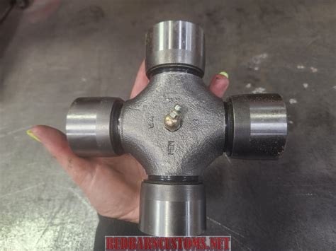 Ton Rockwell Meritor Brand Axle Shaft U Joint All Series U Joint