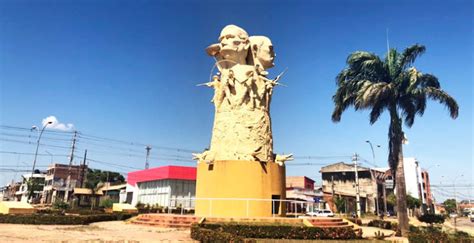 Monumento a los Héroes de la Batalla de Bahía Tres Cabezas Pando