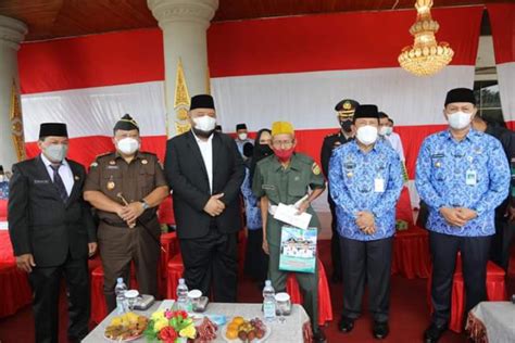 Bupati Rohul H Sukiman Jadi Inspektur Upacara Di Hari Pahlawan