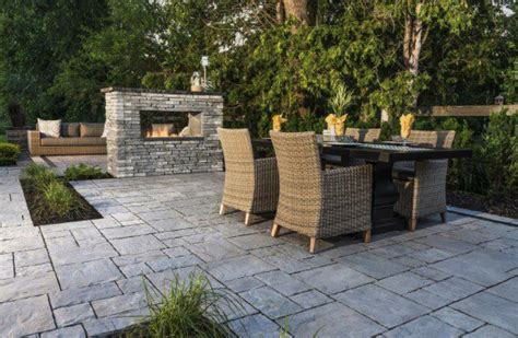 Patio Design Ideas: Using Concrete Pavers for Big Backyard Style | Unilock