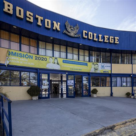 Nosotros Boston College La Farfana