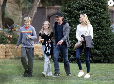 Exclusif Dennis Quaid Avec Ses Enfants Thomas Et Zoé Et Sa Nouvelle