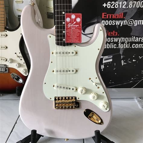 No Stock Fender Japan Traditional 60s Stratocaster Gold Hardware Us White Blonde