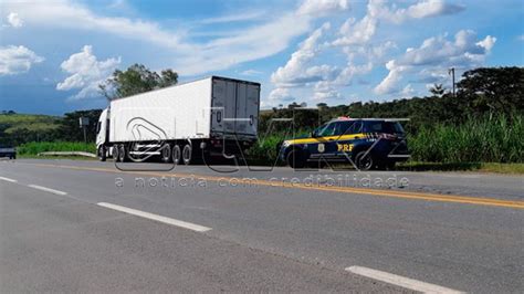 TV KZ Motorista alcoolizado é flagrado pela PRF dirigindo carreta de