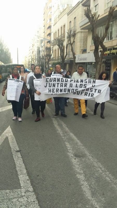 Varias Asociaciones Convocan Una Manifestación En Sevilla Contra La Retirada De Niños A Padres