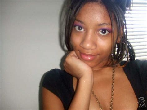 Ebony Chick Taking Nude Selfies ShesFreaky