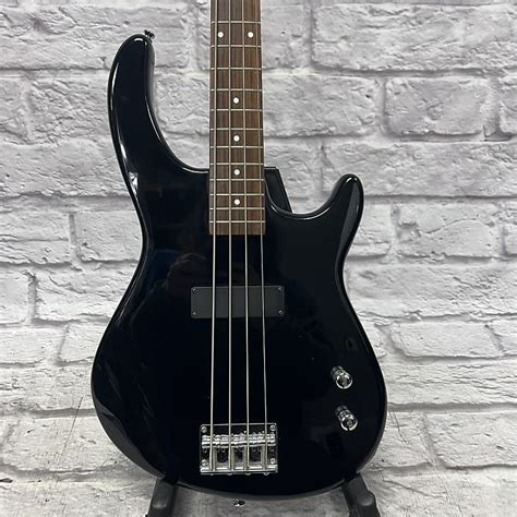 Dean Playmate 4 String Bass Guitar Reverb