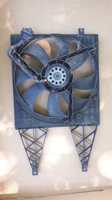 Skoda Fabia 1 4 TDI Ventilator Hladnjaka 6Q0 121 207L