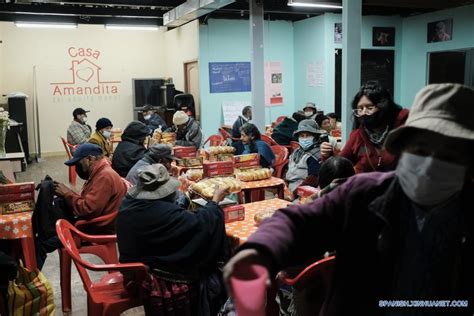 Campaña Apadrina un abuelito en Casa Amandita del Adulto Mayor en La