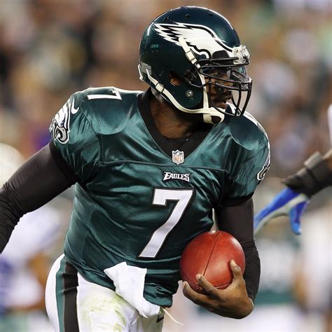 Michael Vick: Eagles Should Keep Injured Quarterback out for Remainder ...