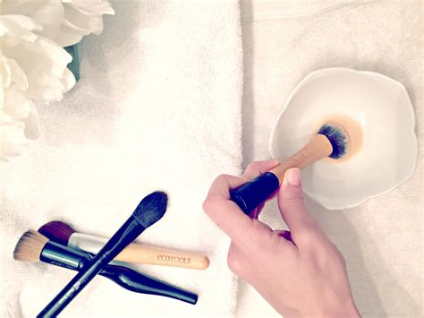 How To Clean Your Makeup Brushes It S Simply Lindsay