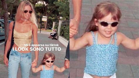 Aurora Ramazzotti La Dolce Foto Da Piccola Con Mamma Michelle Hunziker