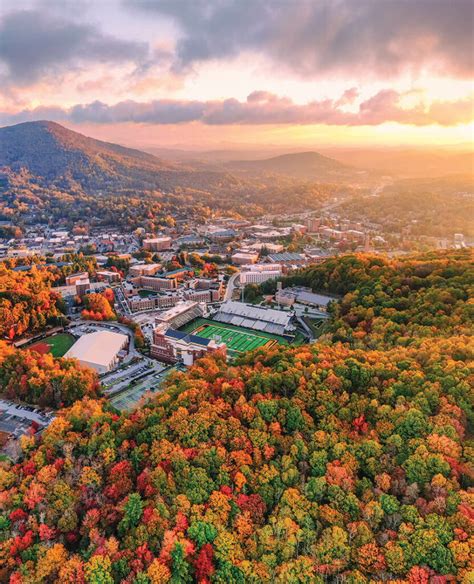 Best College Football Fall Foliage Scenes - The Foliage Report