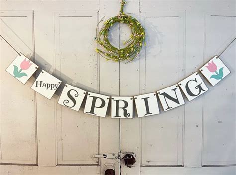 Spring Banner Designs To Add A Pop Of Color To Your Home