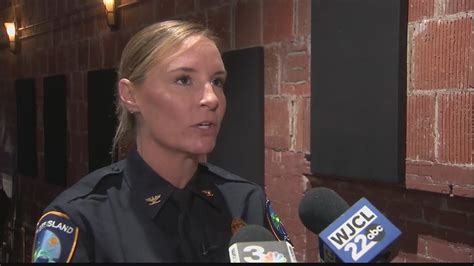 Tybee Island Makes History As It Swears In First Woman Police Chief Youtube