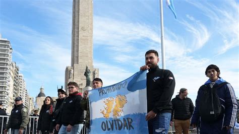 El Acto Por El D A De La Bandera Tuvo Un Homenaje A Los Ex Combatientes