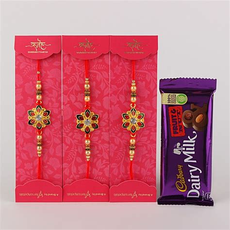 Buy Send Meenakari Rakhi With Fruit N Nut Chocolate Mp Online Fnp