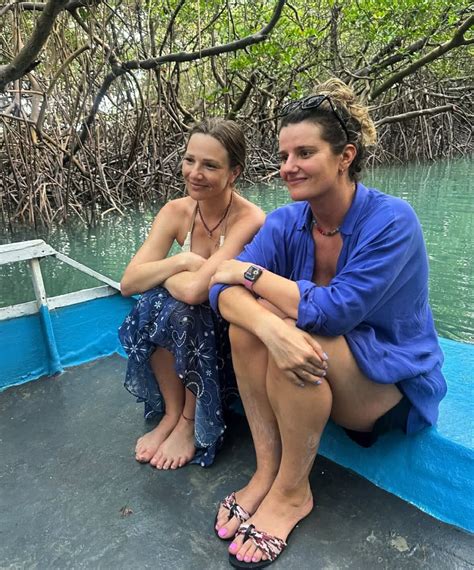 Zofia Zborowska w bikini byczy się na brazylijskich mokradłach Z cyklu Instagram VS