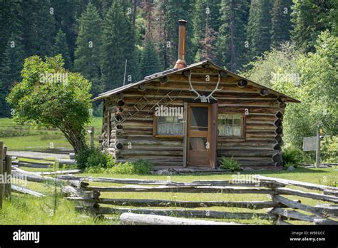 Old Log Cabin At Reds Horse Ranch In Oregons Wallowa Mountains Stock