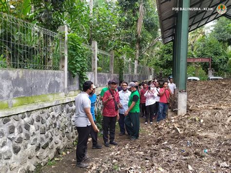 Kegiatan Pengelolaan Sampah Di Desa Taro Tegallalang Gianyar