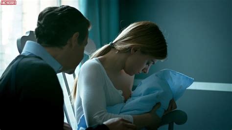 Naked Stepanka Fingerhutova in Mord im Böhmerwald