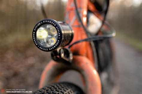 Sinewave Cycles Beacon Front Light In Our Long Term Test Exclusive