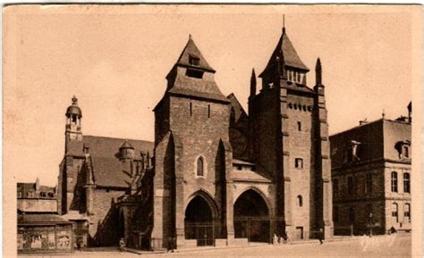 Saint Brieuc 837 SAINT BRIEUC LA CATHEDRALE Carte Postale