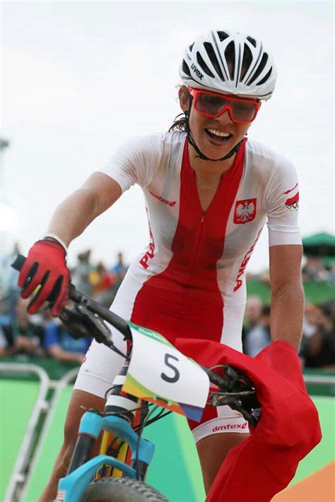 Pin By Helpinghand On Olympic Female Cyclist Cycling Women