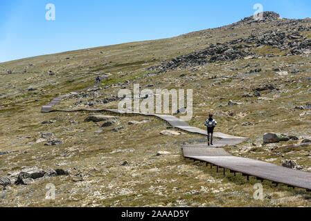 Kosciuszko Summit Walk In Australia Stock Photo Alamy