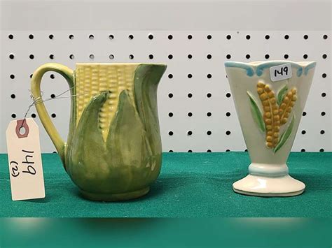 Shawnee Pottery Yellow King Corn Creamer Corn Vase With Hairline