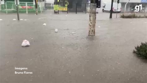 chuva e estação em capacidade reduzida bairros voltam a alagar em