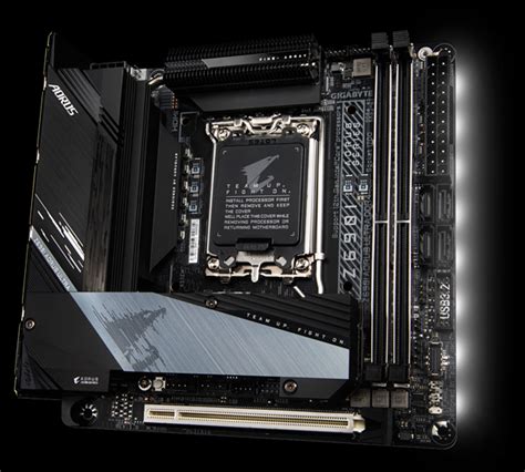 Z690I AORUS ULTRA LITE DDR4 Rev 1 0 Преимущества Материнские