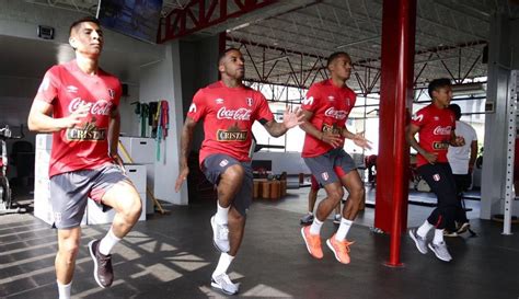 Fotos Jefferson Farfán Y André Carrillo Se Unieron A Los Entrenamientos De La Selección