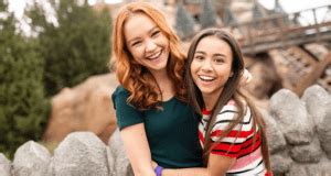 Disney Channel's Kim Possible Stars Visit Walt Disney World | Disney Dining