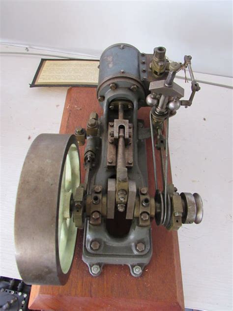 Stuart No. 9 Steam Engine Model – New England Wireless & Steam Museum