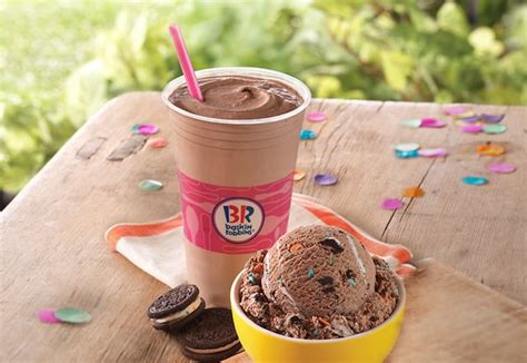 FAST FOOD NEWS: Baskin-Robbins Oreo Birthday Cake Ice Cream – The ...
