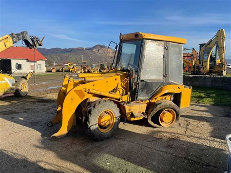 Dezmembrez Buldoexcavator Jcb Cx Seini Olx Ro