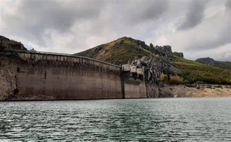 Las lluvias de las últimas semanas no son suficientes y los embalses