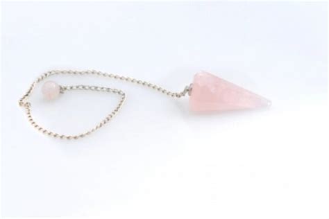 The Heart Stone: Uncovering the Emotional Benefits of Rose Quartz ...
