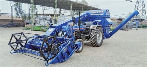 Wheat Mini Combine At ₹ 350000 In Barabanki Id 22395425573
