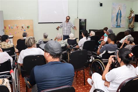 Idosos Do Lar Nossa Senhora Das Gra As Participam De Oficina De Horta