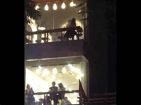 ịt lén nhau tưng bừng tại quán trà sữa Hekcaa XVIDEOS