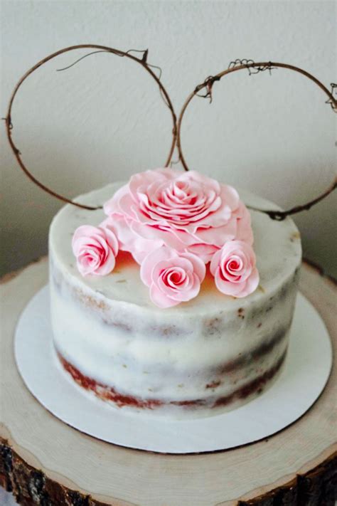 Boho Chic Naked Cake With Minnie Mouse Ears Mickey Mouse Cake Minnie